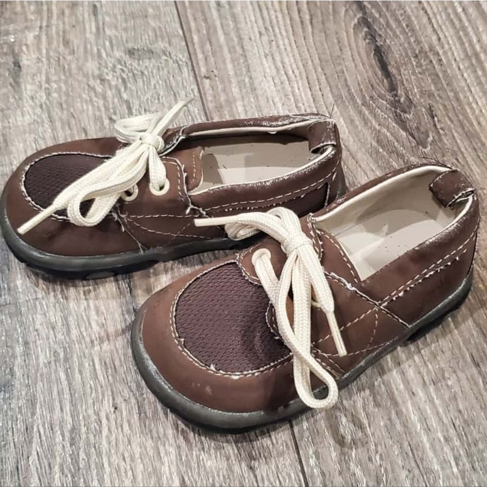 Baby Leather Shoes Size 4 Classic Brown Baby Shoes with Cream Laces - Picture 2 of 7